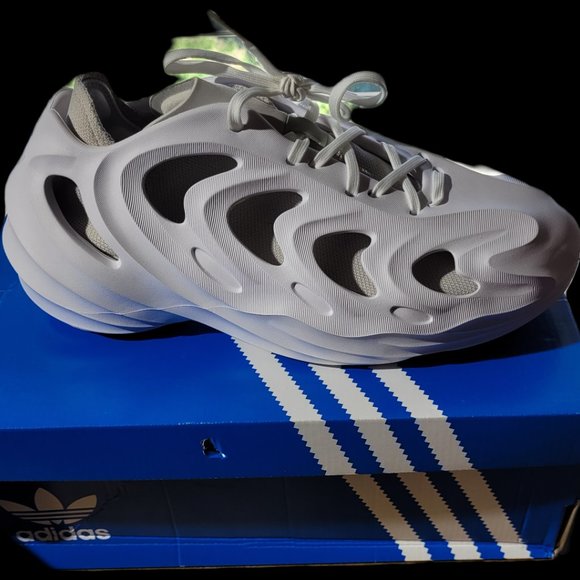 Men's Adidas AdiFOM Q Sneakers Adiplus Off White & Aluminum Size 9.5  - Open Box - Picture 7 of 16